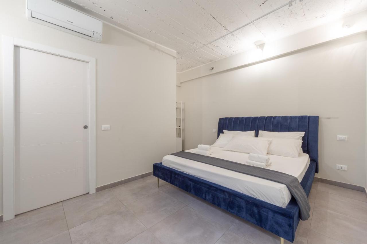 Eccelso Lägenhet Milano Exteriör bild